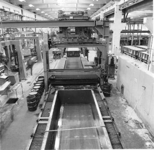 Eilenburg, Dübener Landstraße. VEB Betonwerk Laußig, Betriebsteil Betonwerk Eilenburg. Werkhalle der Gasbetonproduktion. Innenansicht