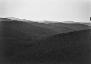 Hügellandschaft : Blick in eine hügelige Landschaft.