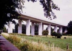 Almetalbrücke, bei Borchen