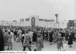 Eröffnungsgottesdienst auf dem Wilhelm-Leuschner-Platz