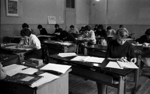 Schriftliches Abitur im Fichtegymnasium.