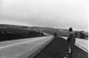 Trassierung bei Aichen 1937; Streckenkabelanschluß im Mittelstreifen