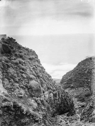 Landschaft : Landschaft mit Lava