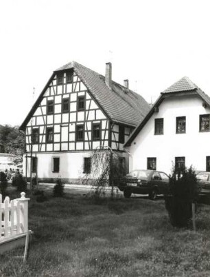 Meerane, Schwanefelder Straße 22. Wohnhaus mit Gasthaus "Schwanefeld" (ehemailge Postexpedition) (1786/1800)