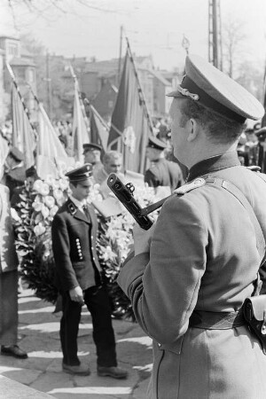 Kranzniederlegung am Tag der Befreiung