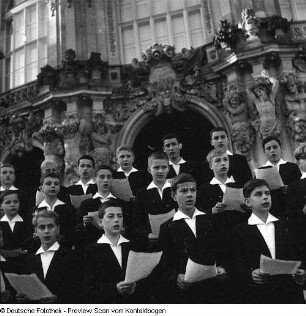 Meister Nadelöhr während des Aufnahmen zu einer Sendung des Kinderfernsehens der DDR im Zwinger in Dresden