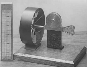 Windgeschwindigkeitsmesser (Anemometer), Fuess : Technikgeschichte | Physik | Mechanik | Messung des Luftdruckes | Barometer und Barographen