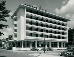 Savigny-Hotel, 1953-1954