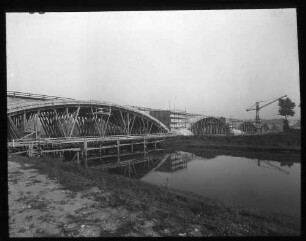 Neckarbrücke Beihingen: Lehrgerüst, Bogenausbildung