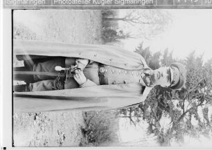 Generalmajor Heinrich von Maur in Uniform mit Orden pour le merite