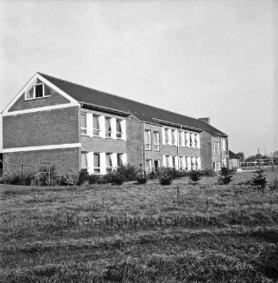 Teichweg: Grundschule Hoisbüttel: Außenansicht eines Schulgebäudes, Ansicht der Nordfassade