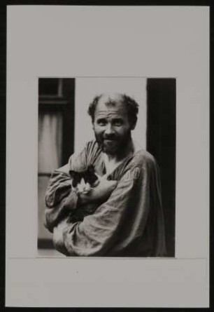 Portrait von Gustav Klimt mit Katze im Arm, mit Autogramm