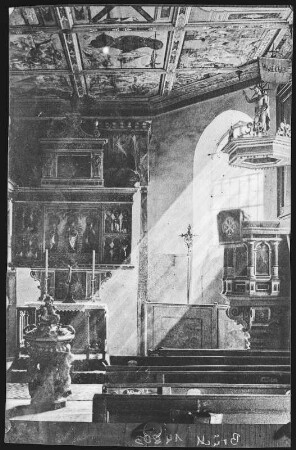 Coswig. Inneres der alten Kirche