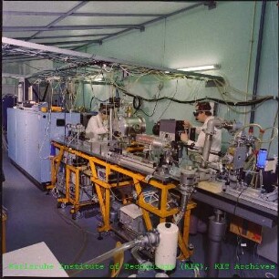Laserstand im Institut für Neutronenphysik und Reaktortechnik (INR)