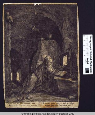Maria Magdalena in der Höhle, vor einem Kruzifix knieend.
