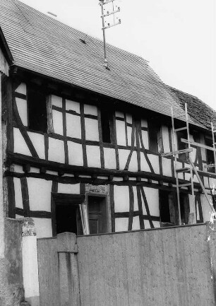 ''Edelhof''; Butzbach, Butzbacher Straße 37, Butzbacher Straße 35