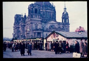 Weihnachtsmarkt Lustgarten 8.12.56.