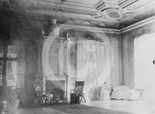Salon (?) im Herrenhaus Lysohn