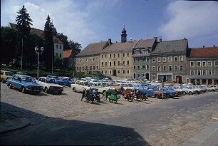 Stolpen. Markt. Ansicht mit Rathaus, Apotheke und Gasthaus "Goldener Löwe"