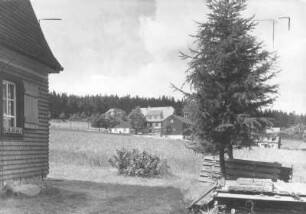Bärenburg-Oberbärenburg. Ortsteilansicht mit Gasthof Fritsche