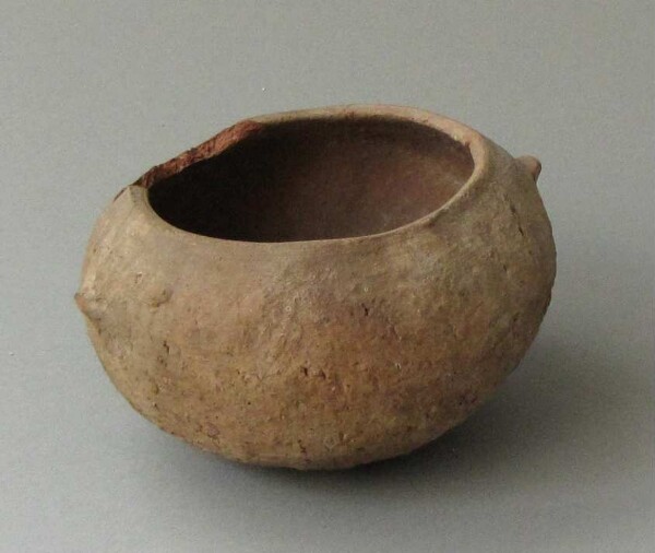 Clay vessel