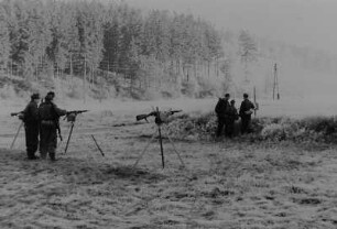 Übung der Kampfgruppen des Eisenwerks Erla : Übung der Kampfgruppen des Eisenwerks Erla