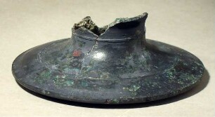 Teil eines Klinenbeins (viertes Element von unten), fragmentiert