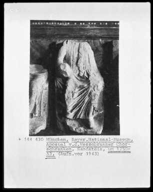 Die Figuren von den Wessobrunner Chorschranken — Elf Apostelfiguren — Apostel, ohne Kopf