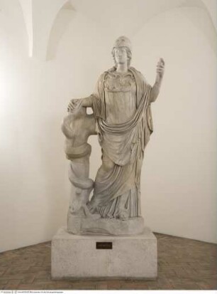 Athena mit Schlange