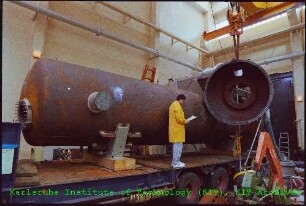 Zerlegung eines Tanks der Wiederaufarbeitungsanlage Karlsruhe (WAK)