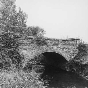 Wörsbach-Brücke; Hünfelden, Wörsbach (bei der Bruchmühle)