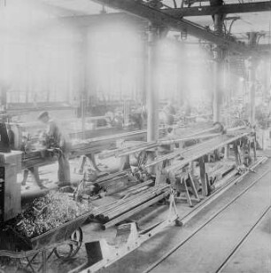 Wellendrehbänke : Technikgeschichte | Technologie | Maschinenbau und Eisengiesserei | Transmissions-Bau | Cottbusser Maschinenbau-Anstalt und Eisengießerei AG