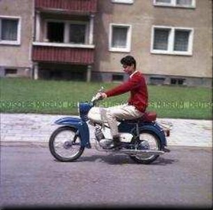 Neues Simson-Moped "Sperber"
