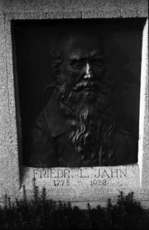 Freiburg: Denkmal des Turnvaters Jahn