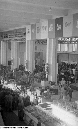 Blick in einen Teil der chinesischen Ausstellungshalle