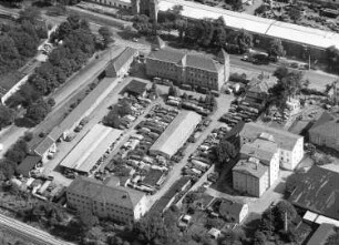 Dresden-Neustadt, Königsbrücker Straße/Ecke Fabricestraße. Firmengebäude (?). Luftbild-Schrägaufnahme nach Nordosten