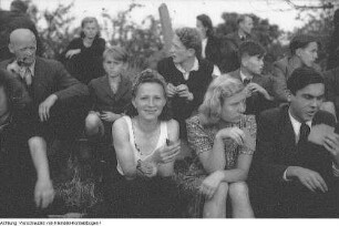 Dresden, Neustadt, Bärnsdorfer Straße, 1. Sportfest, Bühlau, 1. Schwimmfest des Kommunalen Sportes, 5.August 1945