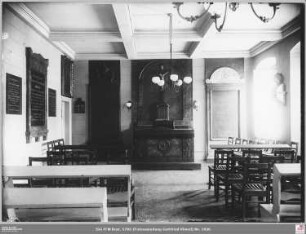 Evangelischer Betsaal mit Altar im Bürgerhospital, Stiftstraße 30