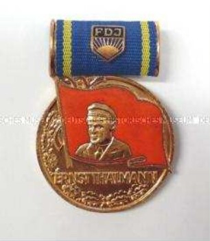 Ernst-Thälmann-Medaille, mit Etui