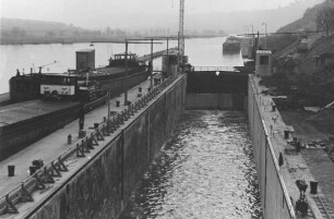Staustufe Gundelsheim/Neckar im Bau