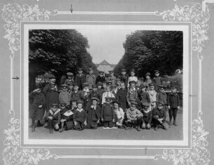 Schulausflug der Klasse von Erich Schmiedel nach Moritzburg