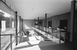 Bad Krozingen: Neues Kurhaus; Treppe innen; von oben