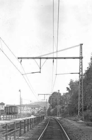 Reutlingen-Betzingen Haltepunkt Ausfahrsignal Fahrdrahtausleger