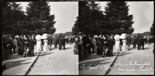 Paris. Pferderennbahn ("Hippodrome") von Auteuil. Besucher des Rennens