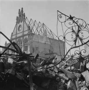 Dresden. Ruine des Vitzthumschen Gymnasiums, Annenschule