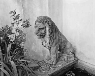 Garten der Villa Capponi — Giardino segreto — Statue