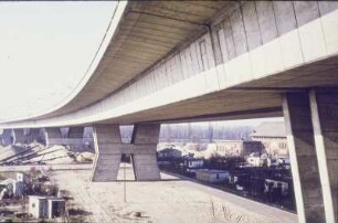 Rudolf-Wissell-Brücke, Berlin (Risse-Schäden)