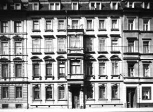 Dresden-Neustadt, Hoyerswerdaer Straße 35. Wohnhaus (1877). Straßenfront