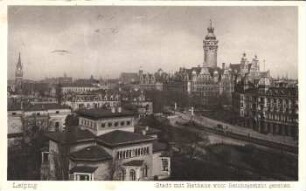 Leipzig: Stadt mit Rathaus vom Reichsgericht gesehen