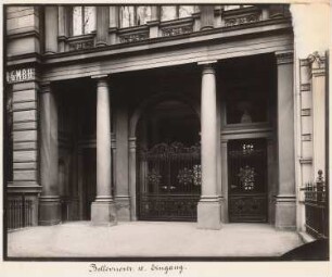 Wohnhaus Bellevuestraße 10, Berlin-Mitte: Ansicht Eingang (aus: Julius Kohte, Alt-Berlin, Bauwerke in Berlin und Charlottenburg, aufgenommen 1907-1914)